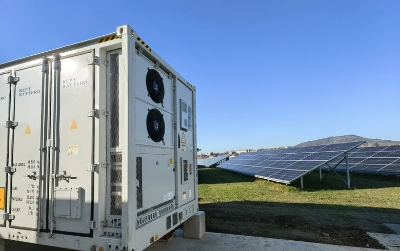 Hybrid Solar & BESS